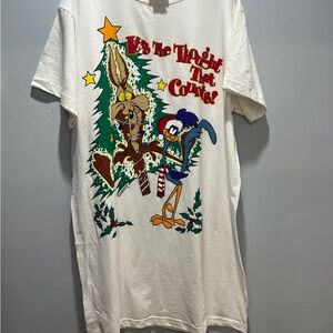 Vintage 1995 Looney Tunes Christmas Sleep Shirt /Sleeping Gown.‎ One Size